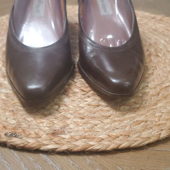 Etienne Aigner "Kaylee"  Genuine Leather, Dark Brown Career Pumps, Size 9N - Picture 3 of 10